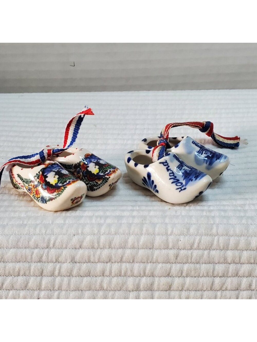 2 Miniature Dutch Clog Ornaments 2" Delft Blue Floral Small Hand Painted Vintage